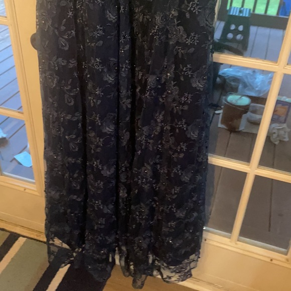 Navy lace a line princess v neck - Picture 6 of 8